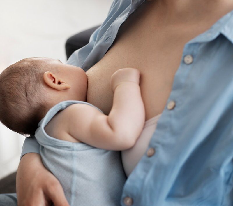 Breastfeeding Tips for First-Time Moms During the First 6 Weeks