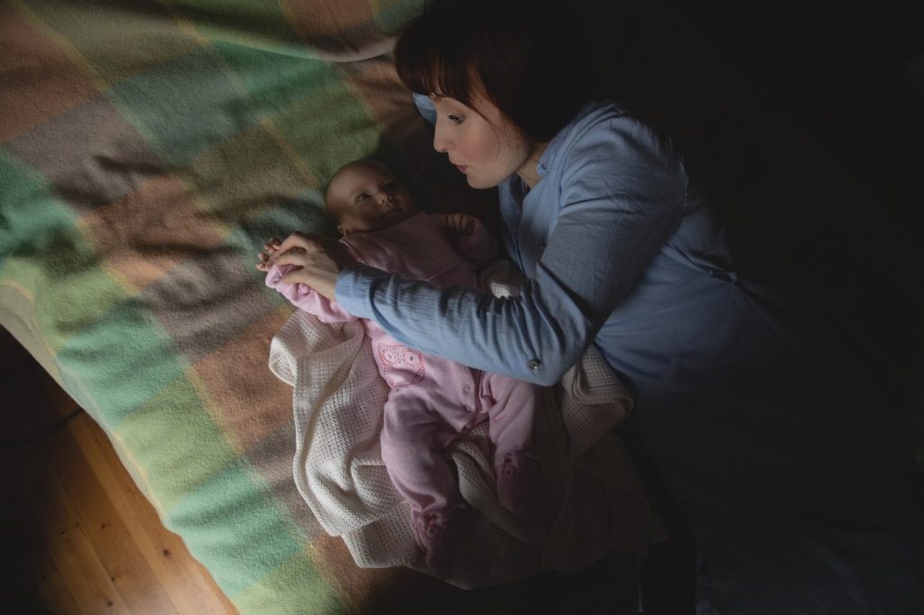 What Does an Overnight Postpartum Doula Actually Do?